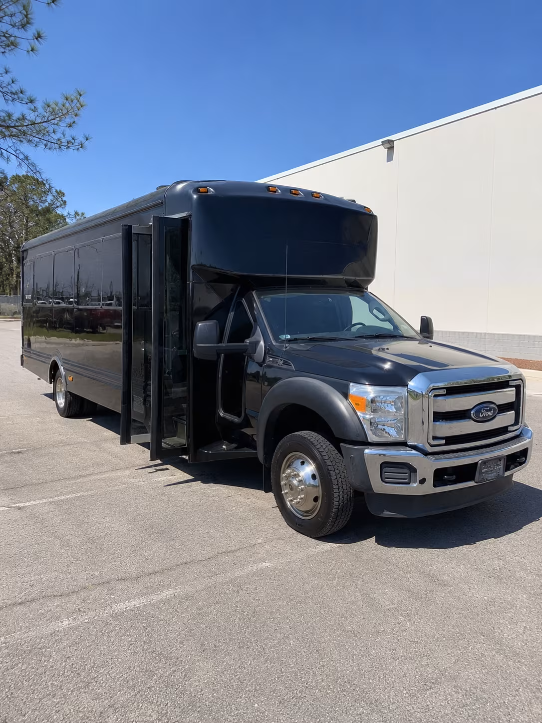 Anaheim Concert & Music Festival Transportation onboard seating