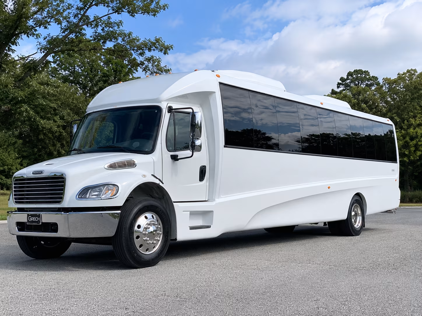 Anaheim Homecoming & Prom Party Bus Rentals