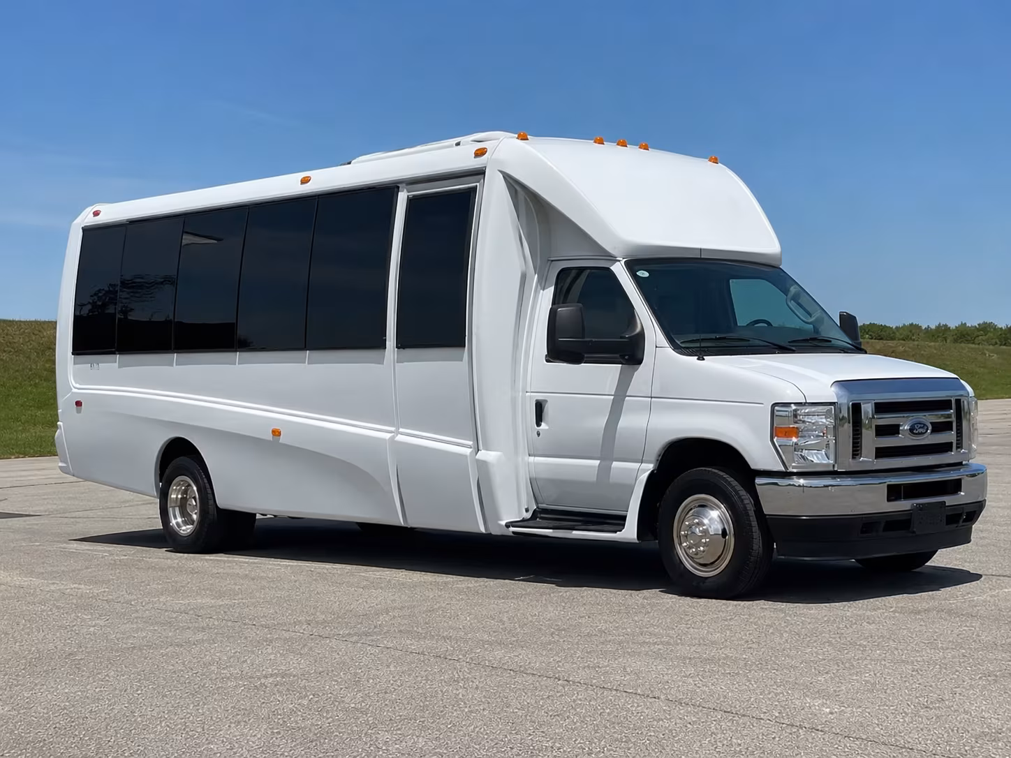 Anaheim Prom & Homecoming Transportation party bus exterior